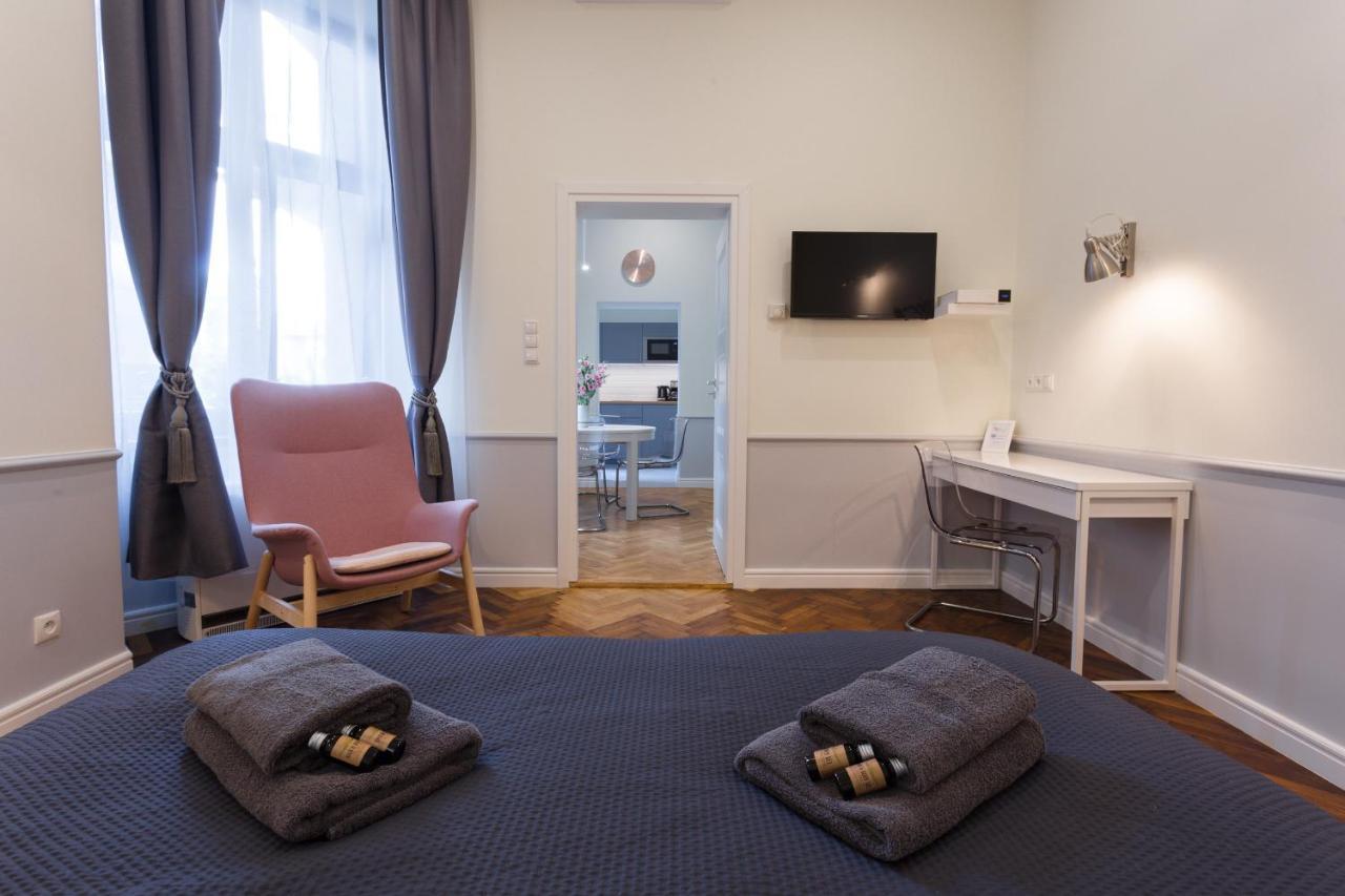 Angel House Aparthotel クラクフ エクステリア 写真